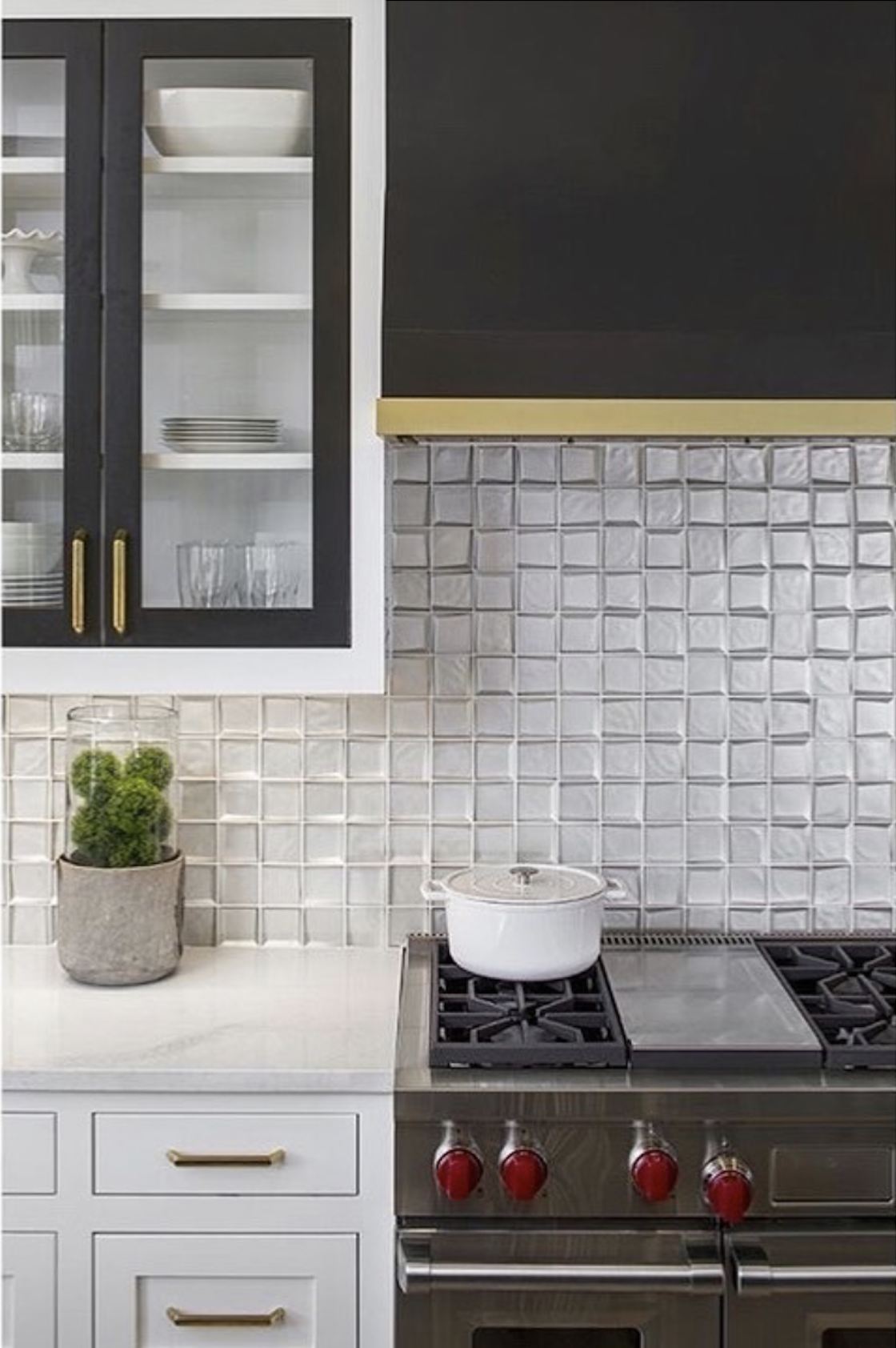 Sideview Glass Kitchen