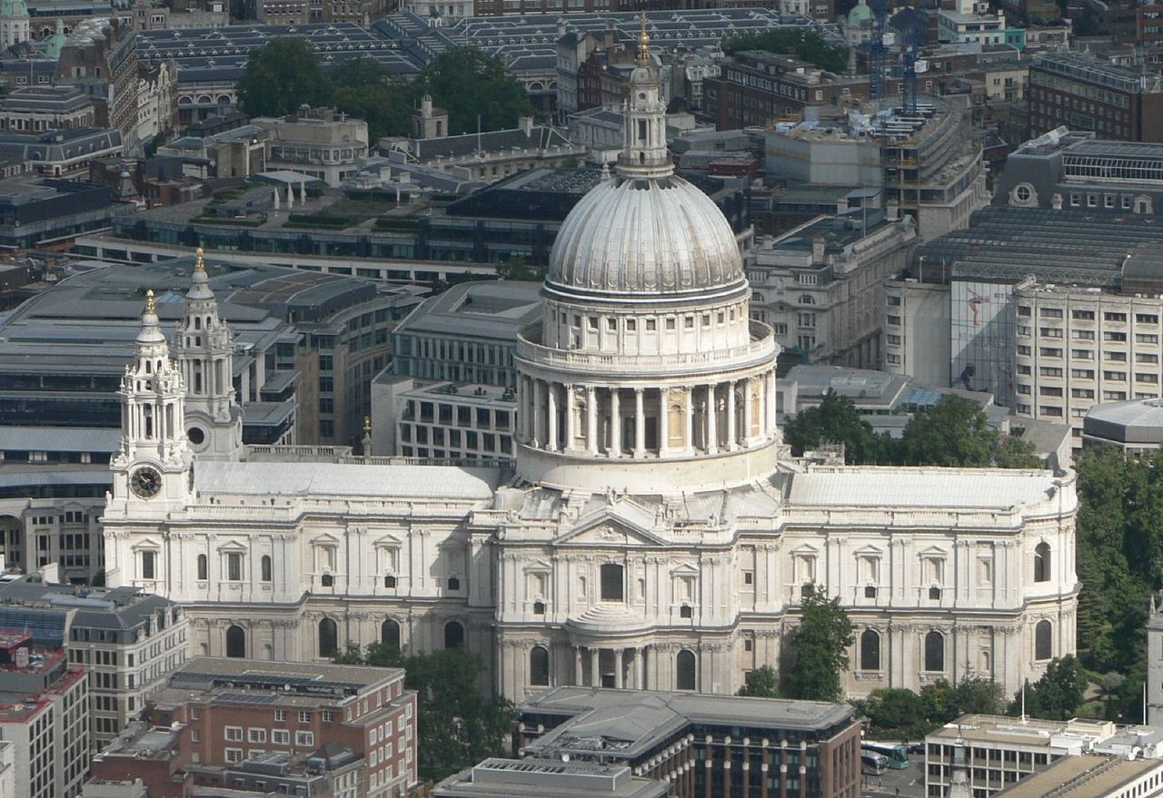 St.Paul' Cathedral, aerial view.